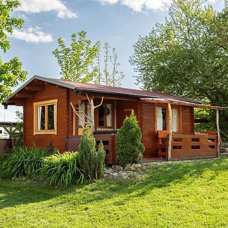 Cozy Wood Hut On The Farm Villa Trebivlice Bagian luar foto