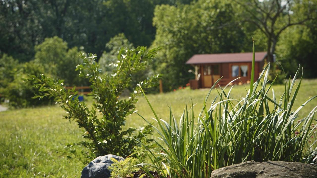 Cozy Wood Hut On The Farm Villa Trebivlice Bagian luar foto