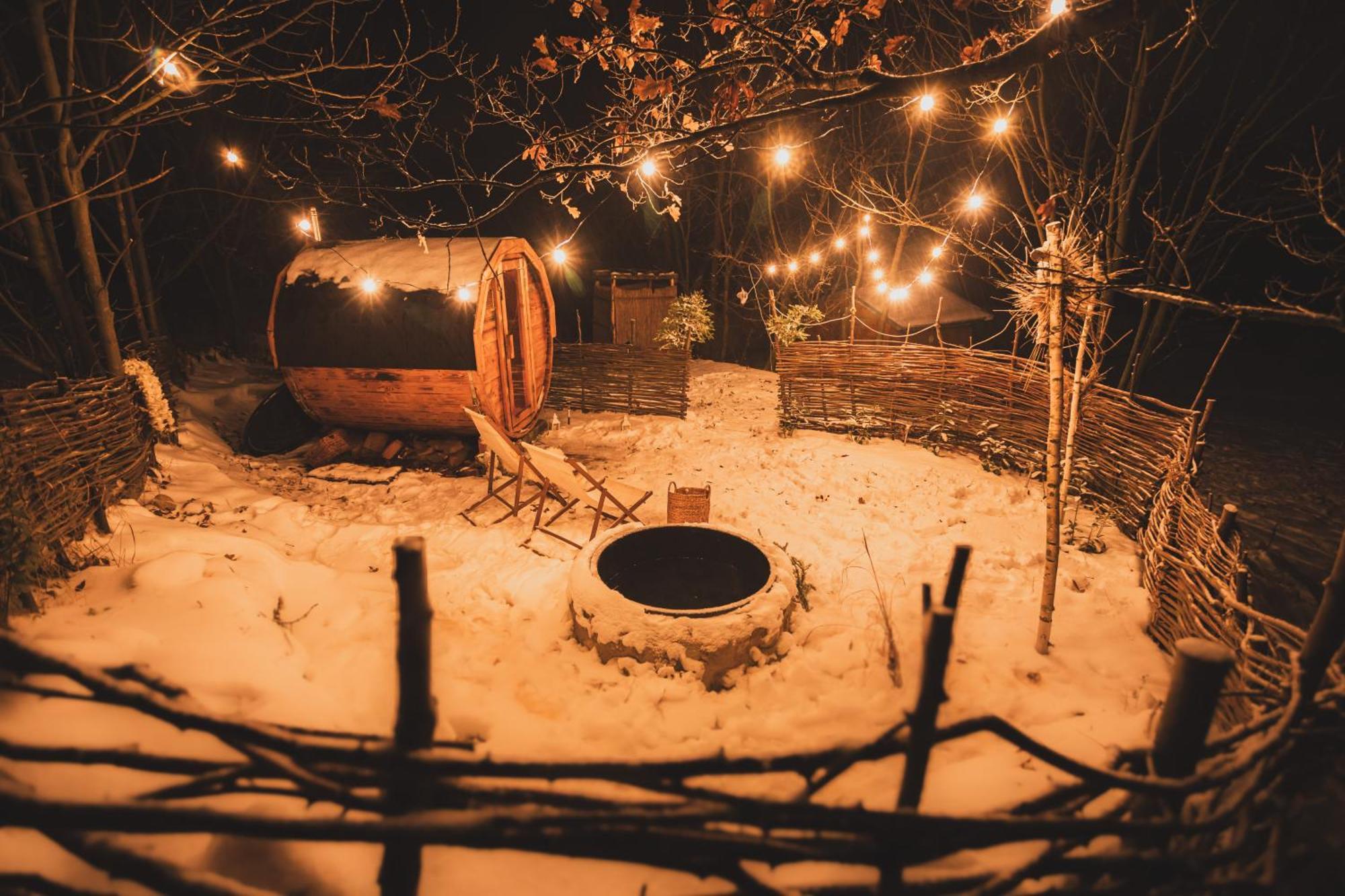 Cozy Wood Hut On The Farm Villa Trebivlice Bagian luar foto